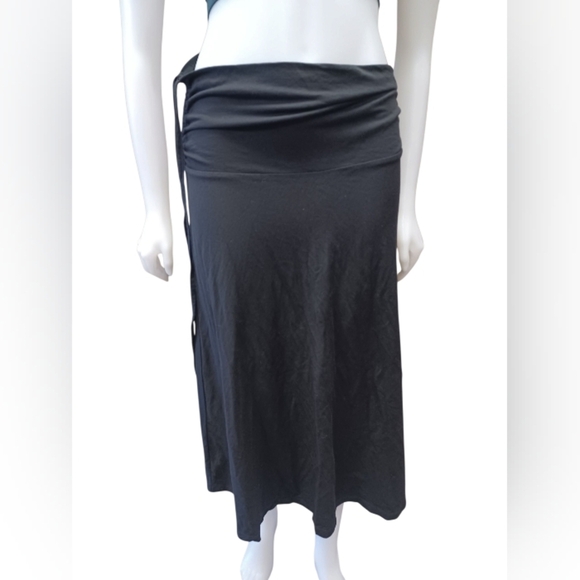 Patagonia The Kamala Midi Skirt Black EUC Size Medium - Picture 2 of 9